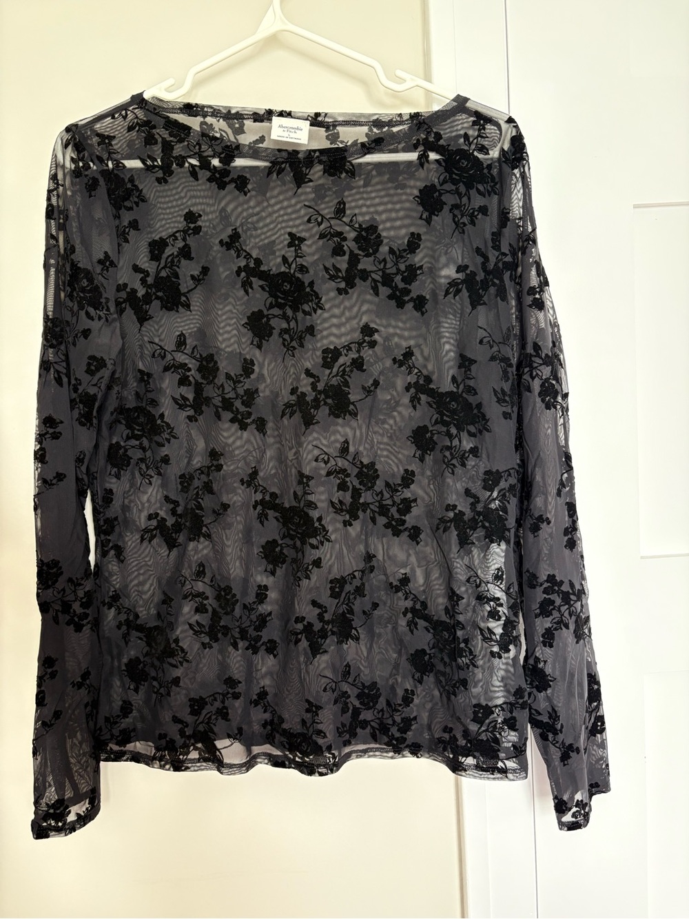 Abercrombie - Black Floral Mesh Long-Sleeve Top